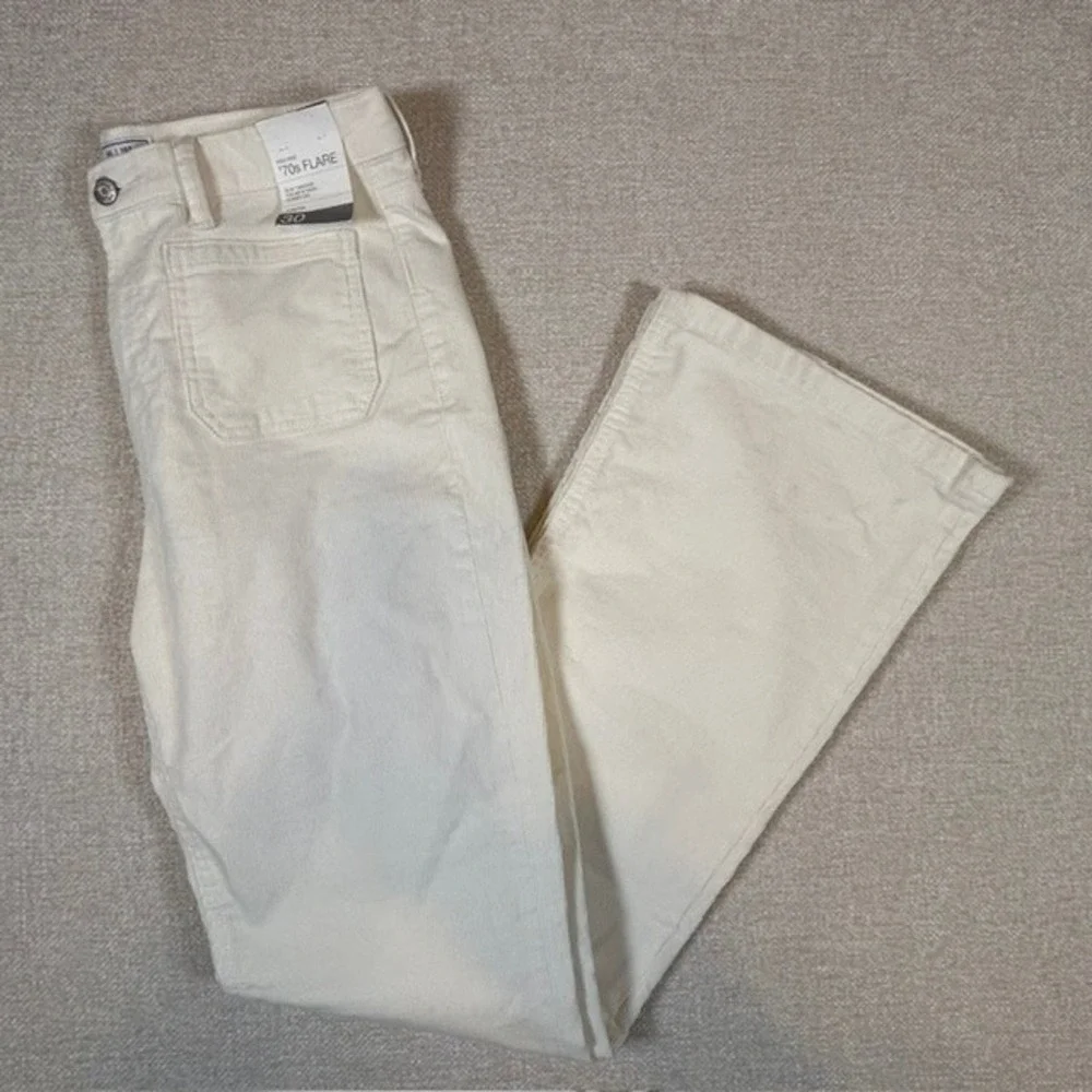 NWT Gap Women's 70's Flare High Rise White Corduroy Pants Stretch 30/10